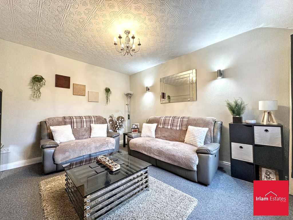 Property photo 3 of 10 Img_3968