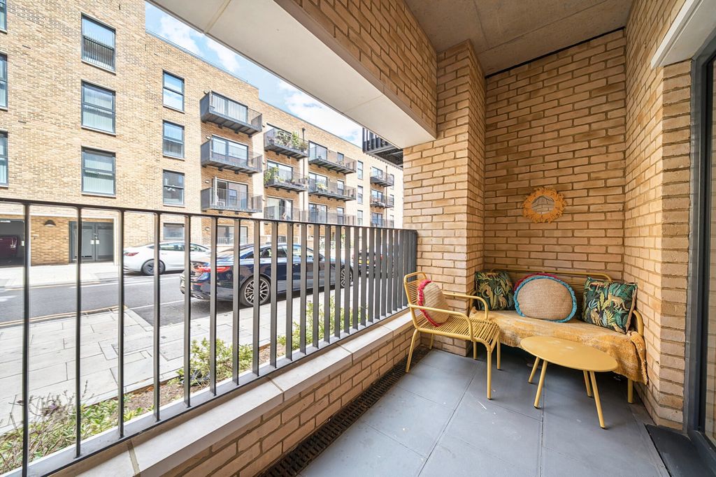 Property photo 3 of 13 Balcony