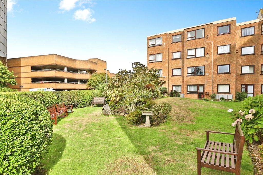Property photo 1 of 9 General View