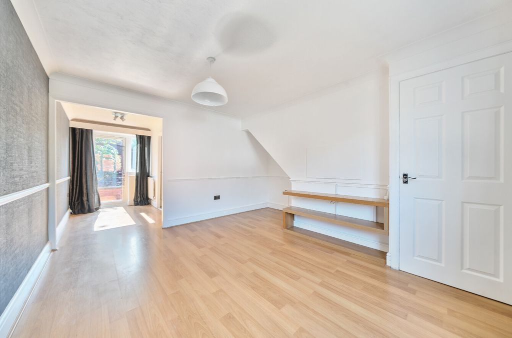 Property photo 2 of 16 36-6814F2Be6A20c-...