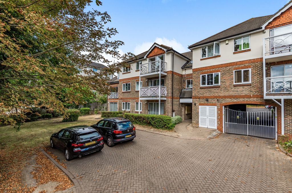 Property photo 1 of 11 External