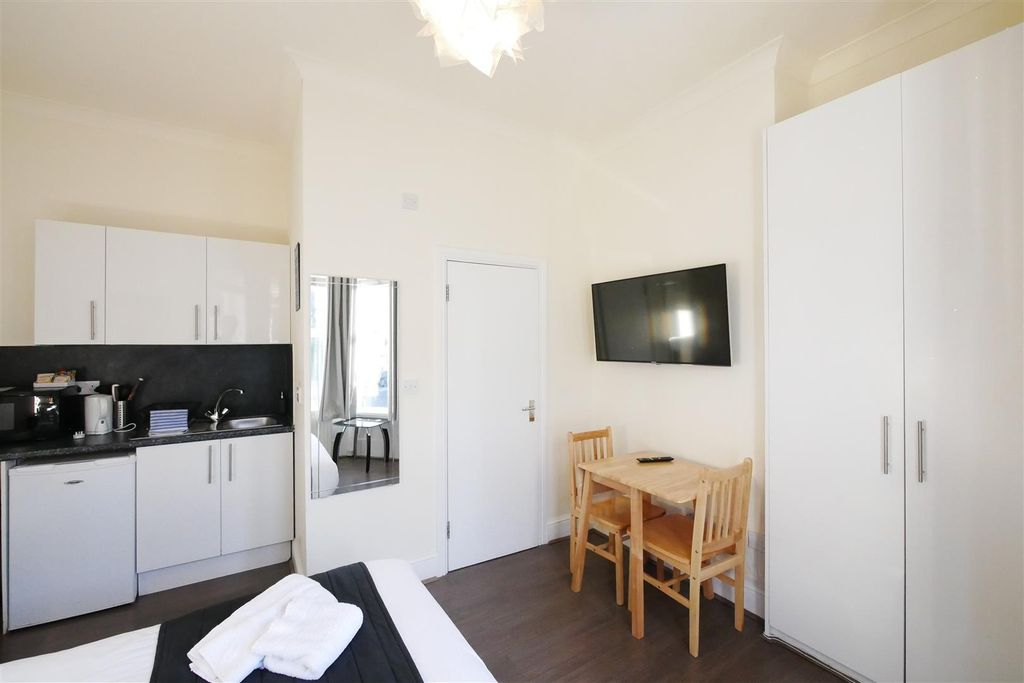Property photo 2 of 9 2.Jpg