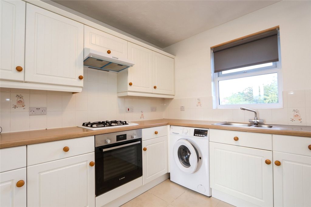 Property photo 3 of 11 Picture No. 20