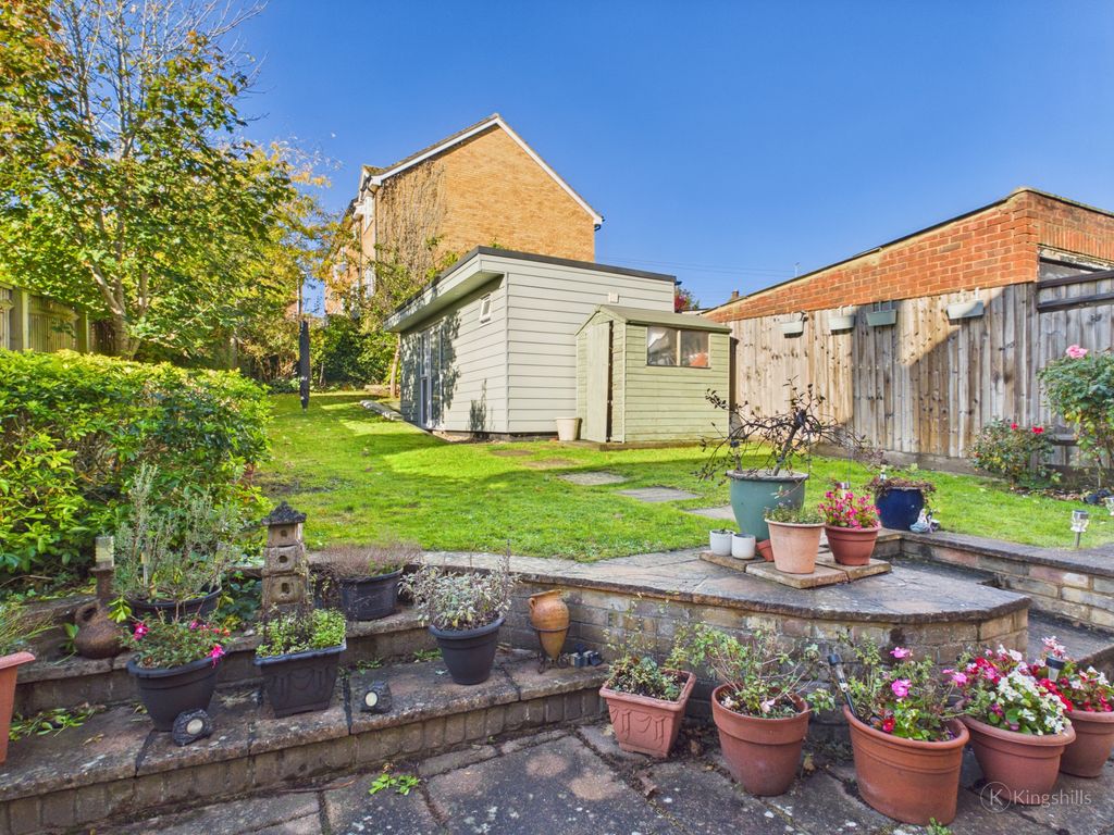 Property photo 3 of 17 Garden