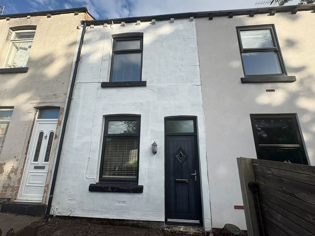 Property photo 1 of 4