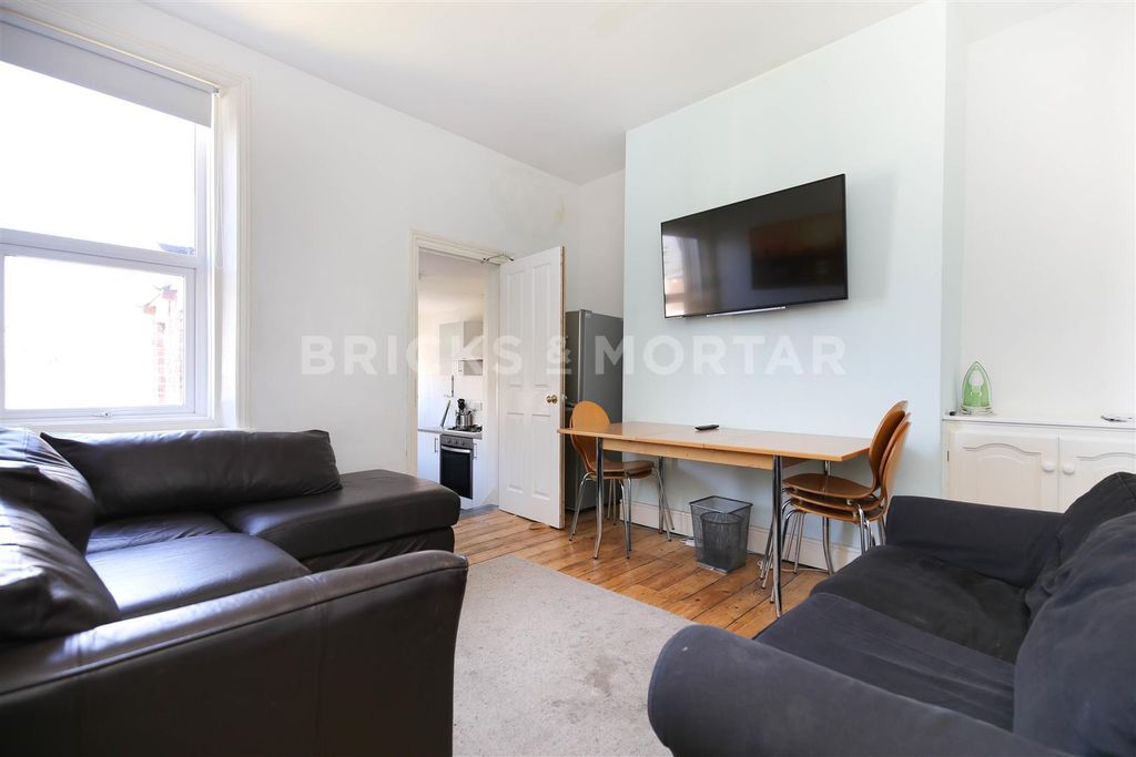 Property photo 2 of 11 D5P6Ycvdmw6Fvgnqzcq0Rmqfb88.Jpg