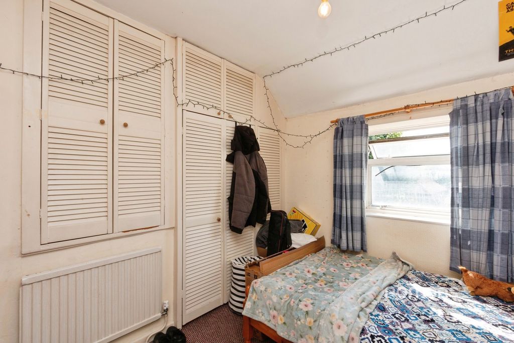 Property photo 2 of 11 Pbox-Img.Jpg