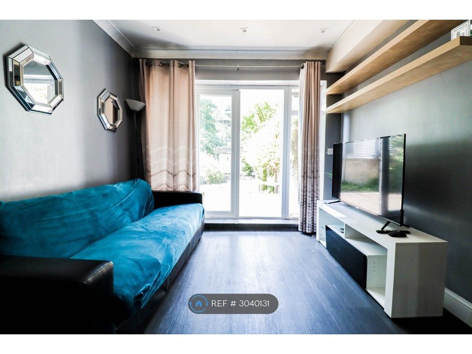 Property photo 1 of 14 Open Plan Living Room