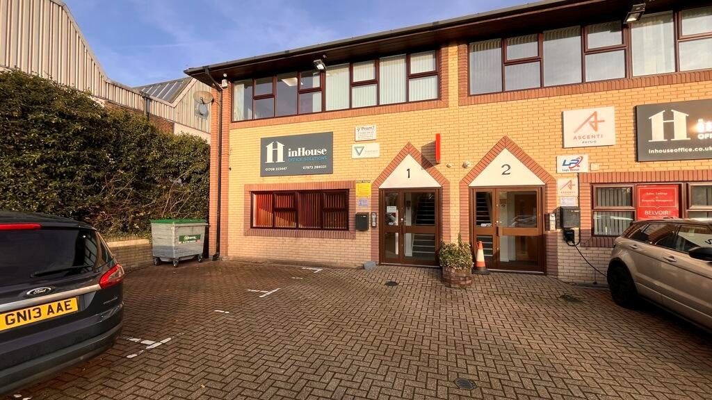 Property photo 1 of 12 Photo 9