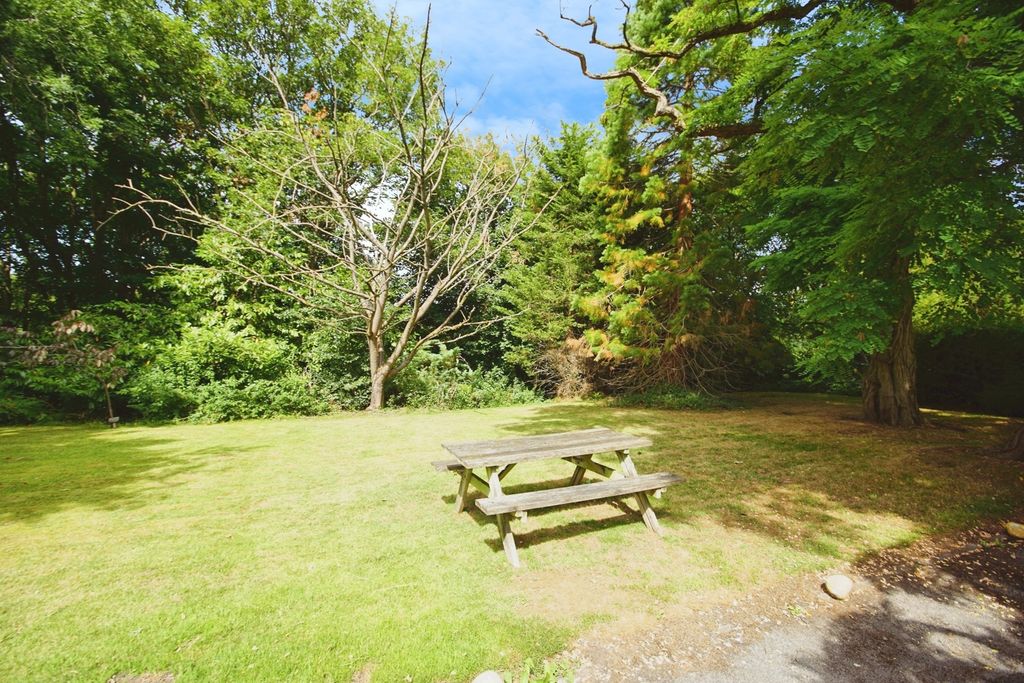 Property photo 3 of 16 Photo