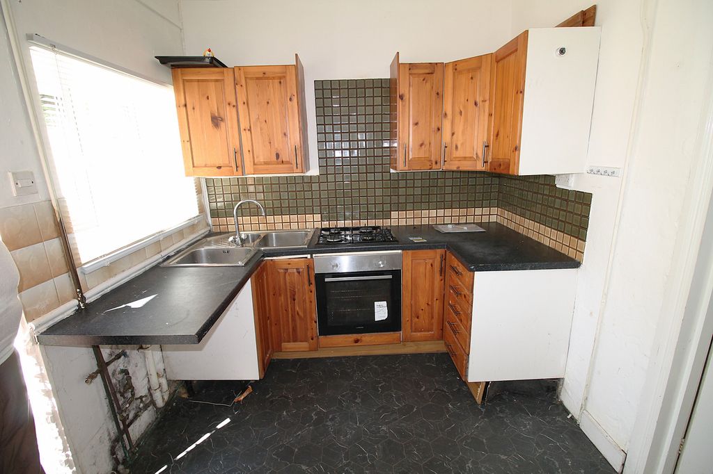 Property photo 3 of 8 Img_2403