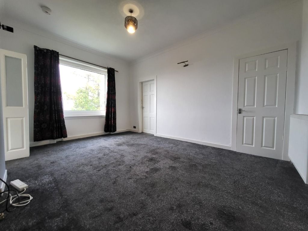Property photo 2 of 11 Photo 2
