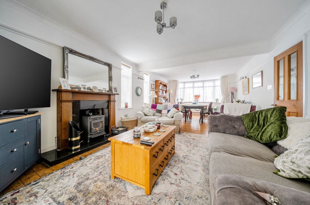 Property photo 2 of 23 1470151-15-6A1d8E34Afbbd