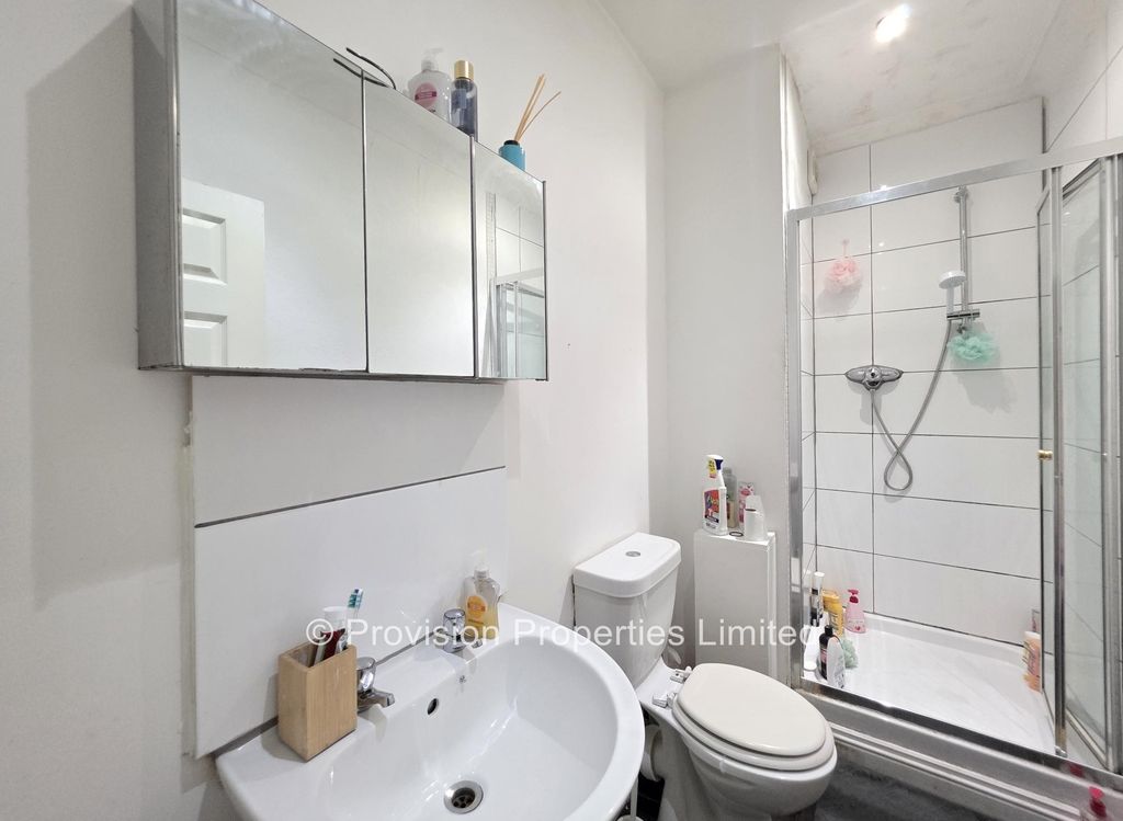 Property photo 2 of 8 Photo