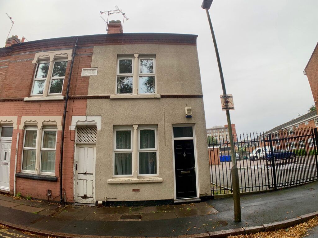 Property photo 1 of 7