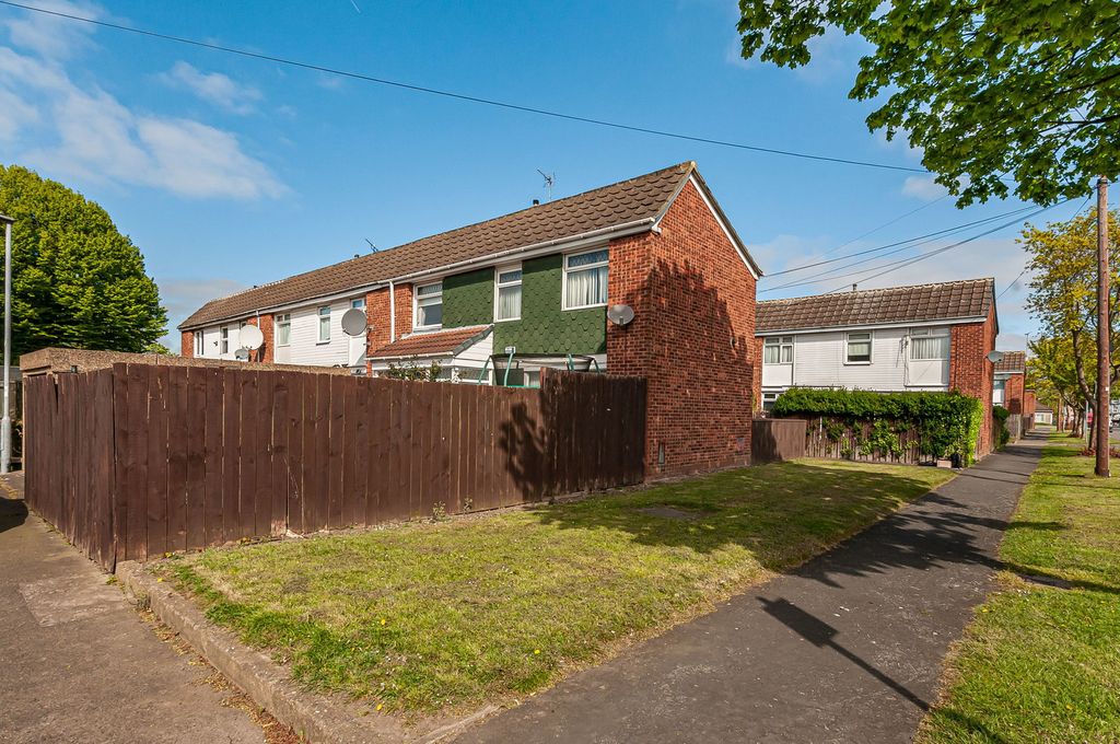 Property photo 1 of 17