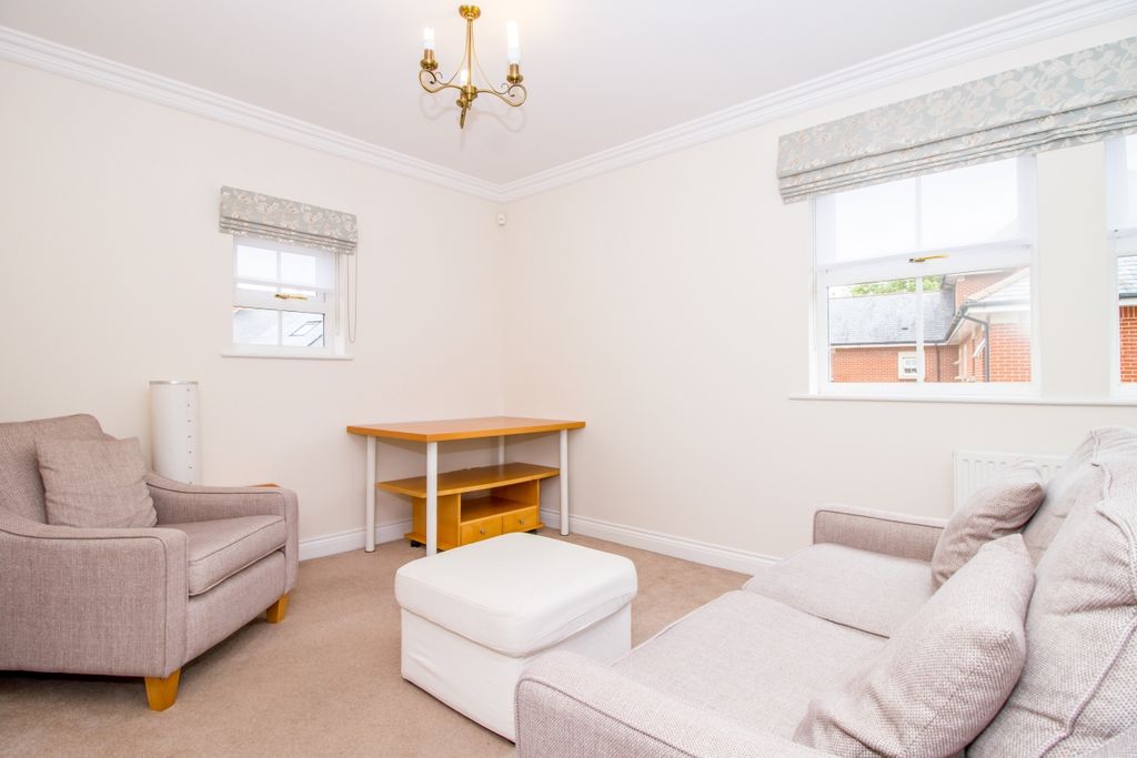 Property photo 2 of 9 2