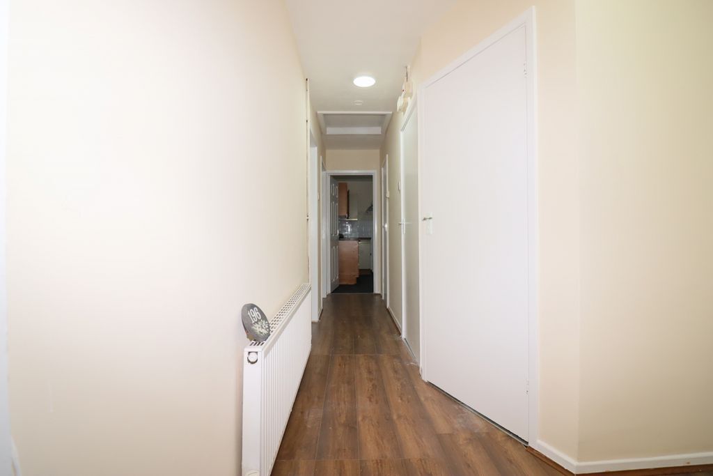 Property photo 3 of 16 Gallery