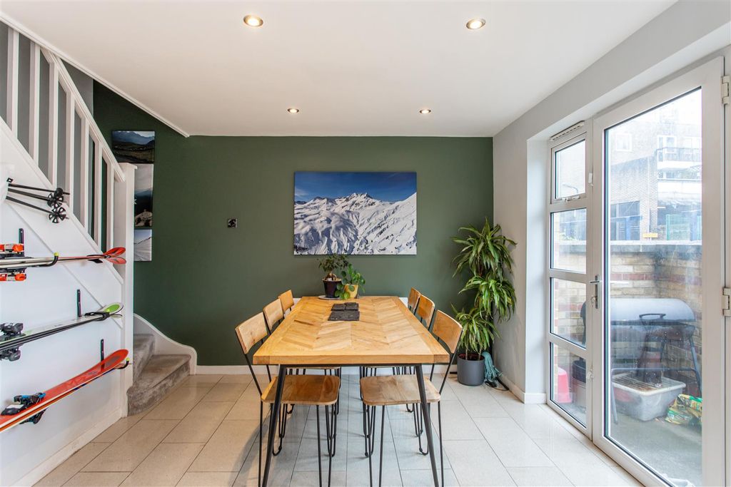 Property photo 1 of 14 Dining Room