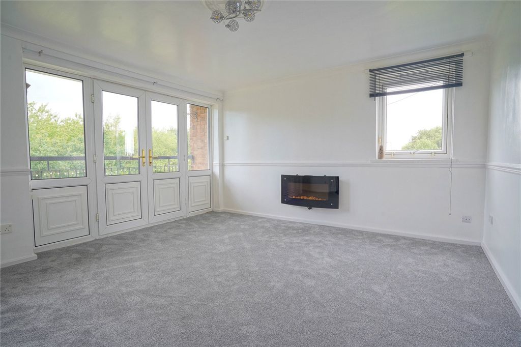 Property photo 2 of 12 Picture No. 08