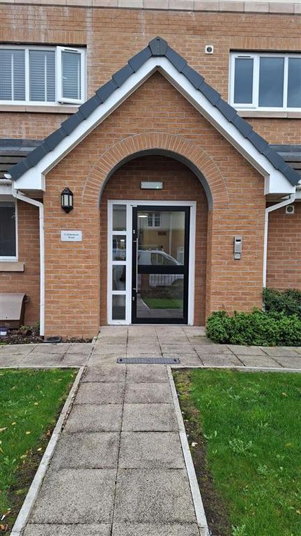 Property photo 2 of 11