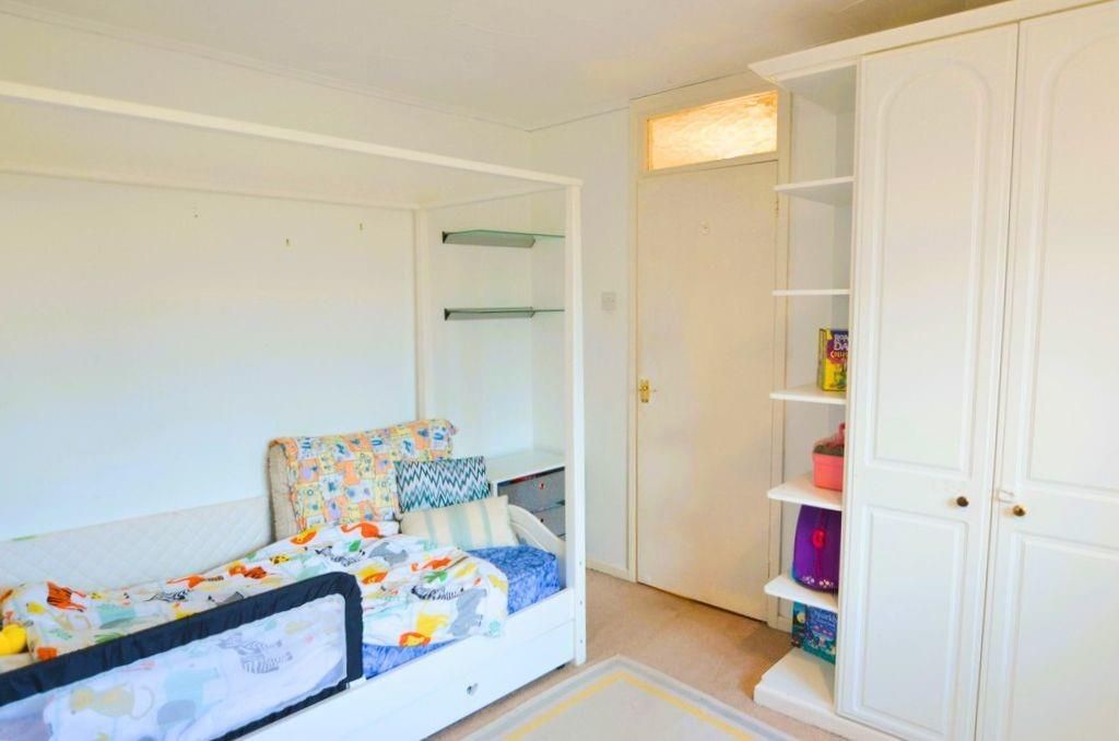 Property photo 2 of 8 Bedroom 2