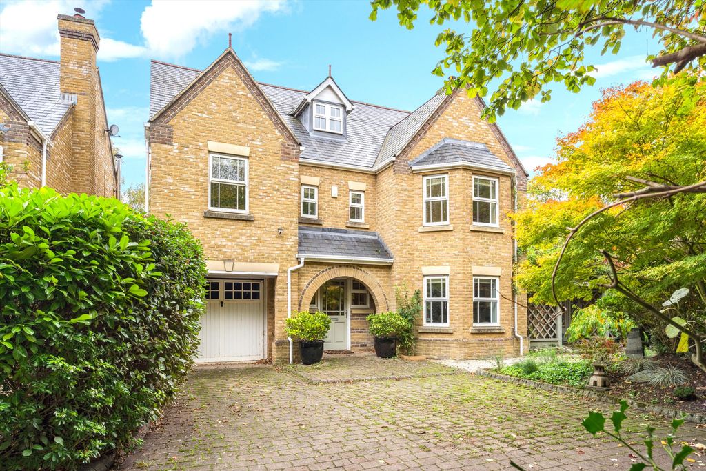 Property photo 1 of 17 Image