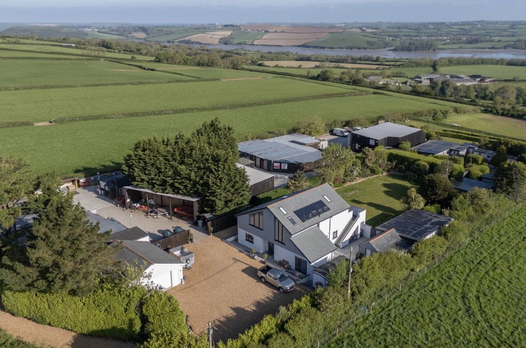 Property photo 1 of 45