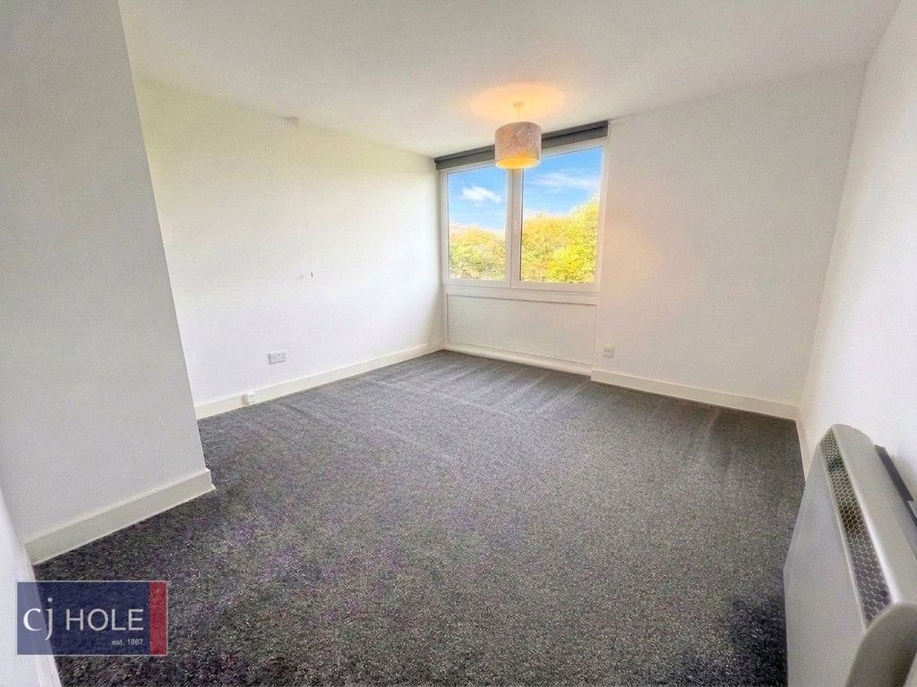 Property photo 3 of 12 Picture No. 47