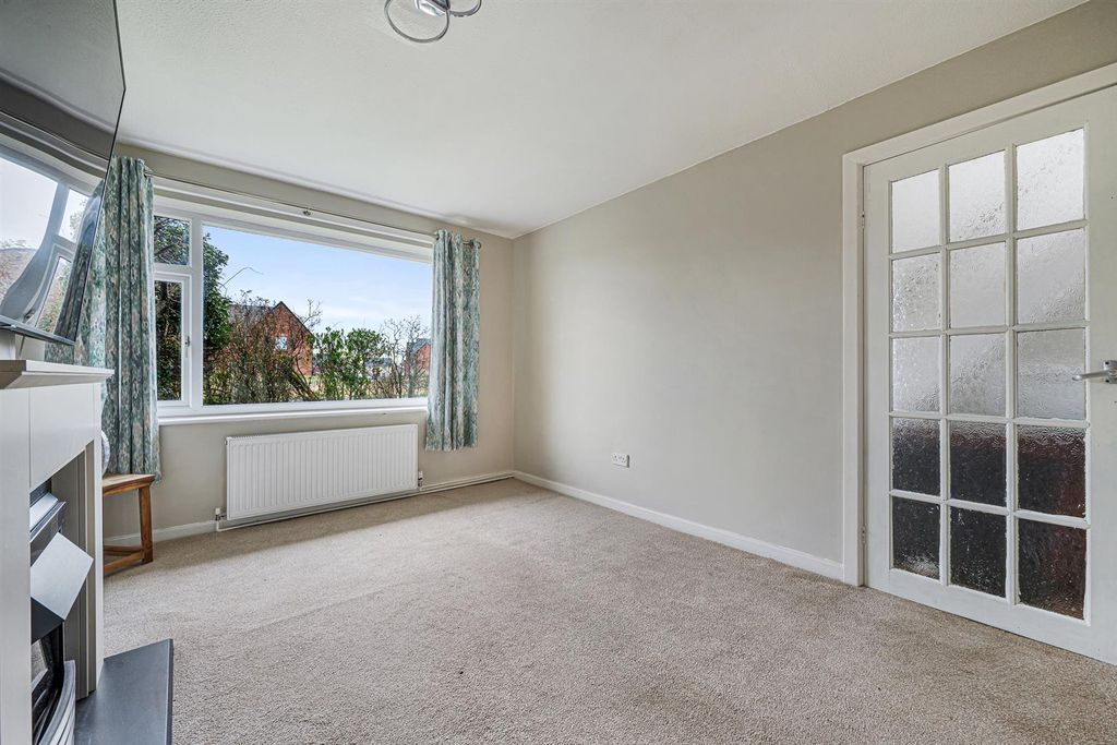 Additional image 4 of 3 bed semi-detached house for salePriory Close, Formby, Liverpool L37