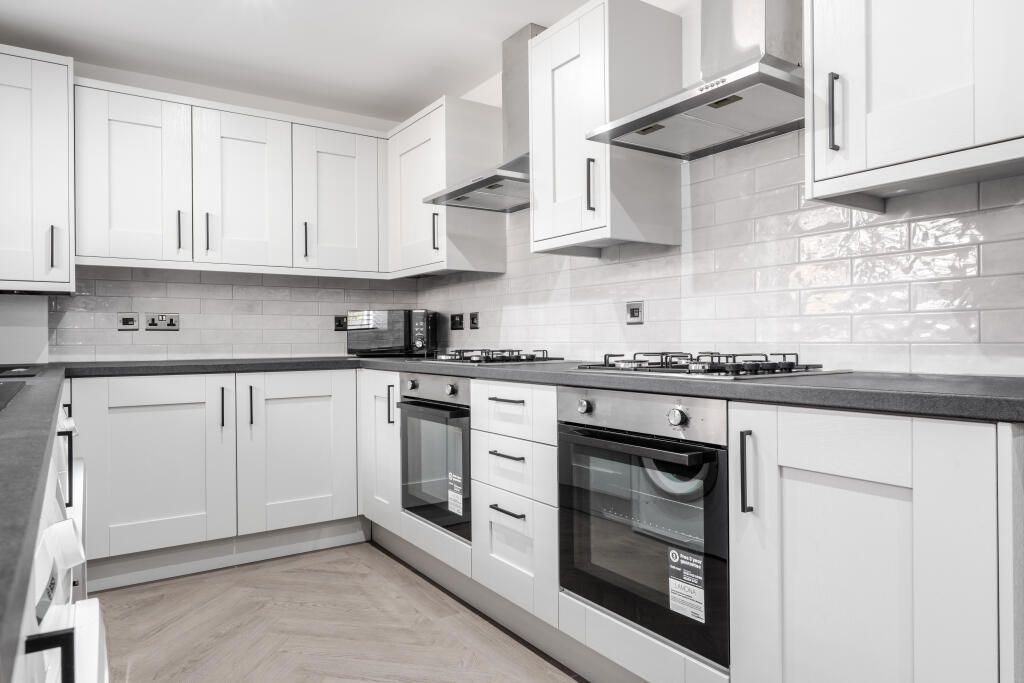 Property photo 3 of 7 Gallery