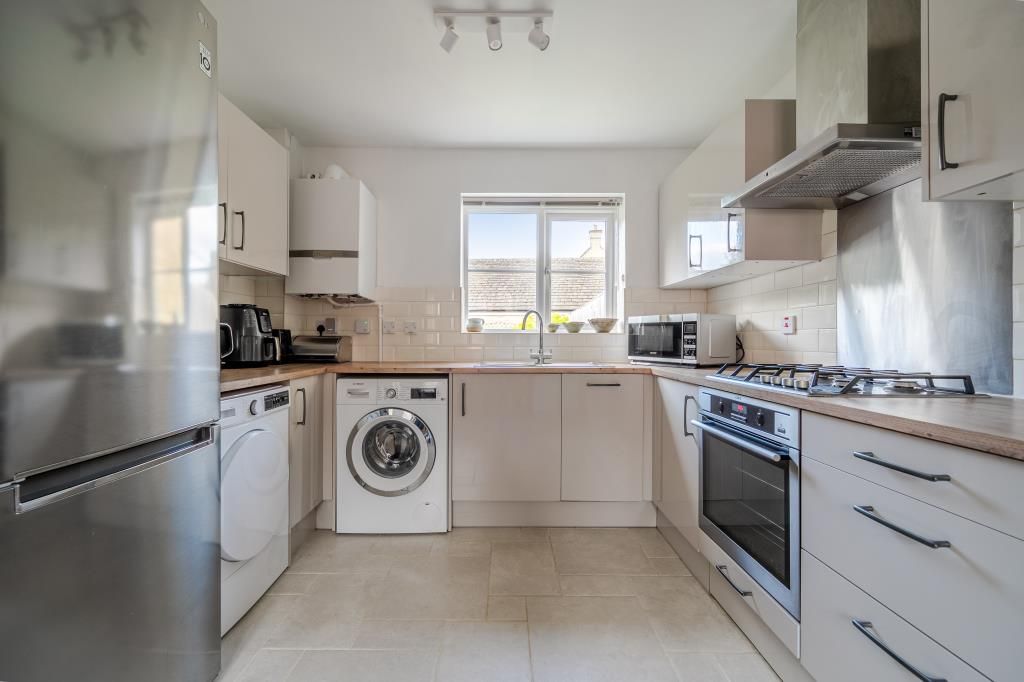 Property photo 2 of 20 Kitchen