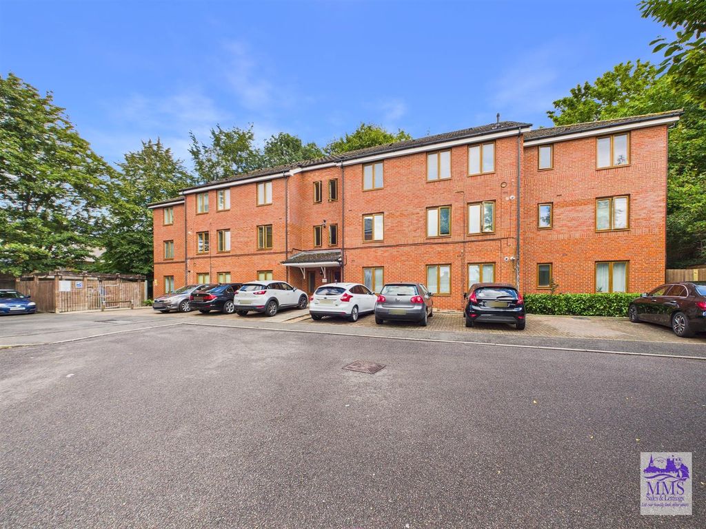 Property photo 1 of 7 Cam04098G0-Pr0283-Still013.Jpg