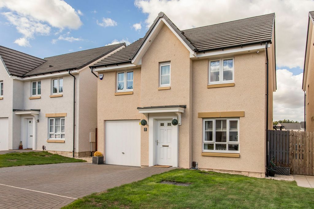 4 bed detached house for sale Adambrae