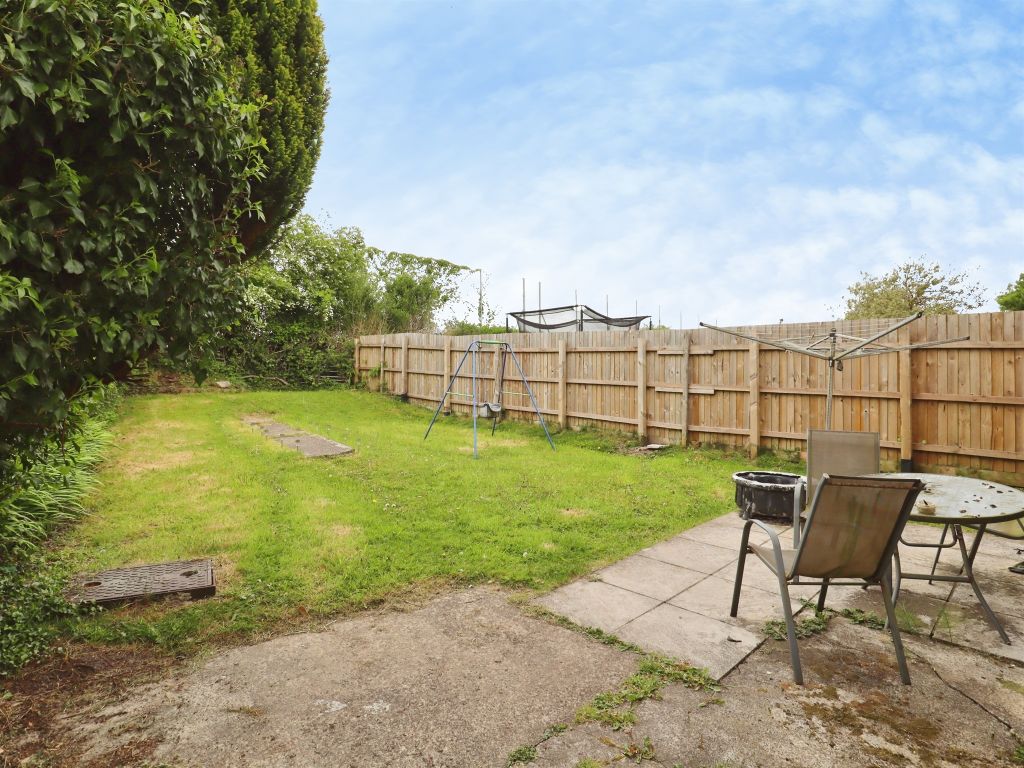 Property photo 2 of 8