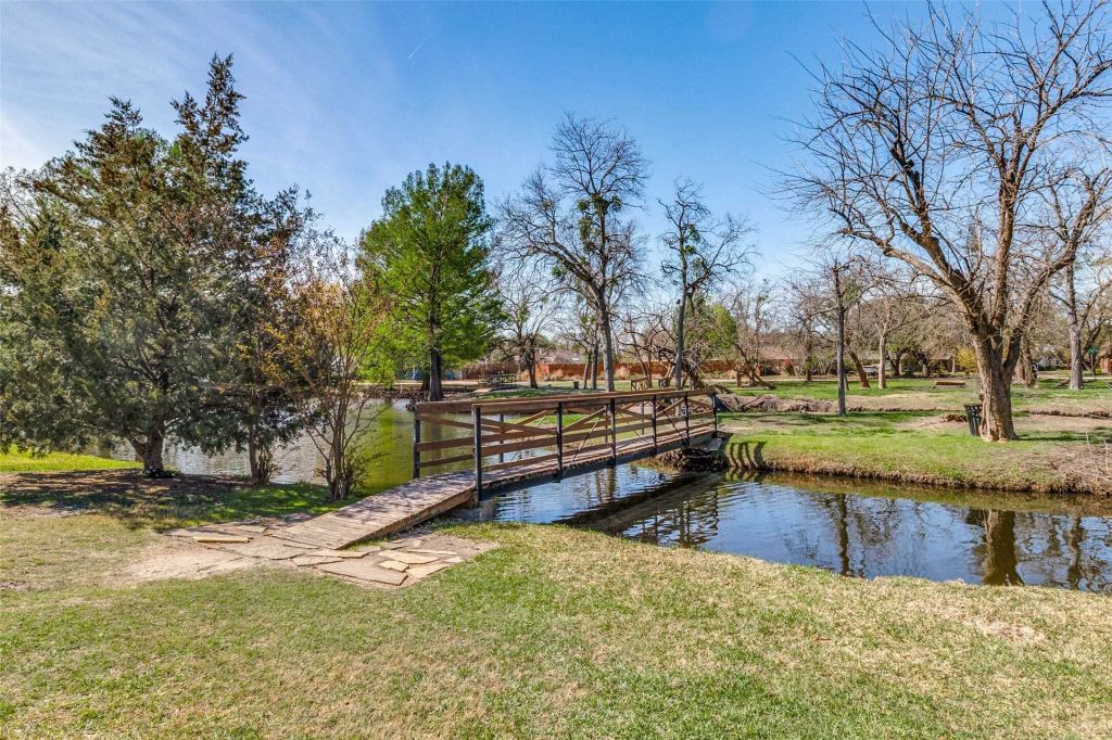 Property photo 2 of 22 <Alttext/>