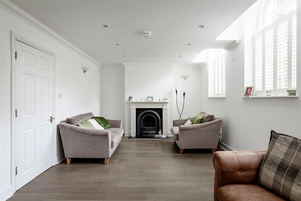 Property photo 3 of 16 3 Assisi Court-3.Jpg