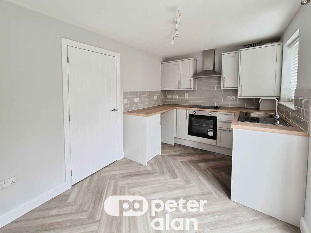 Property photo 3 of 10 Image