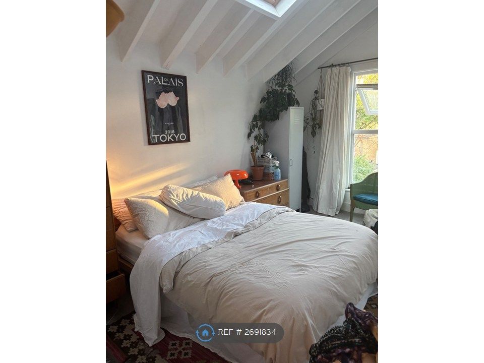 Property photo 1 of 20 Bedroom 1