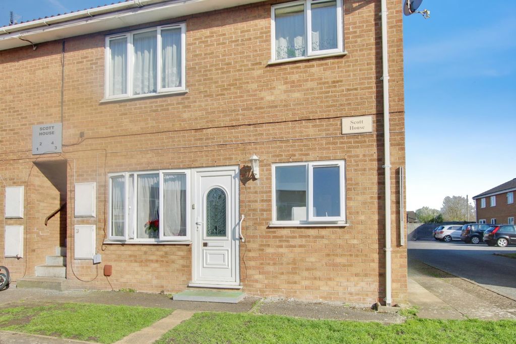 Property photo 1 of 6