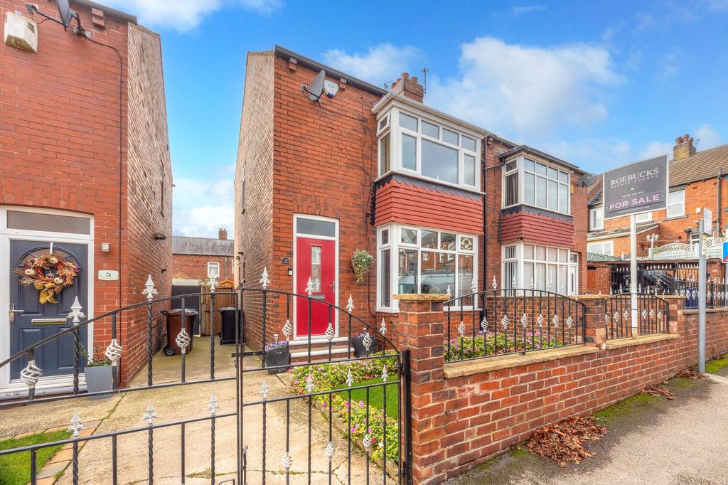 Property photo 1 of 15