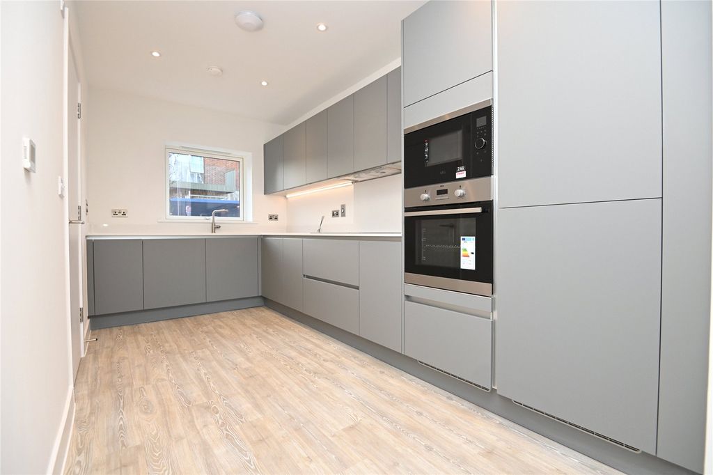 Property photo 2 of 9 Picture No. 05