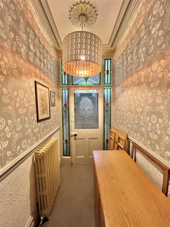 Property photo 3 of 16 Entrance Hall