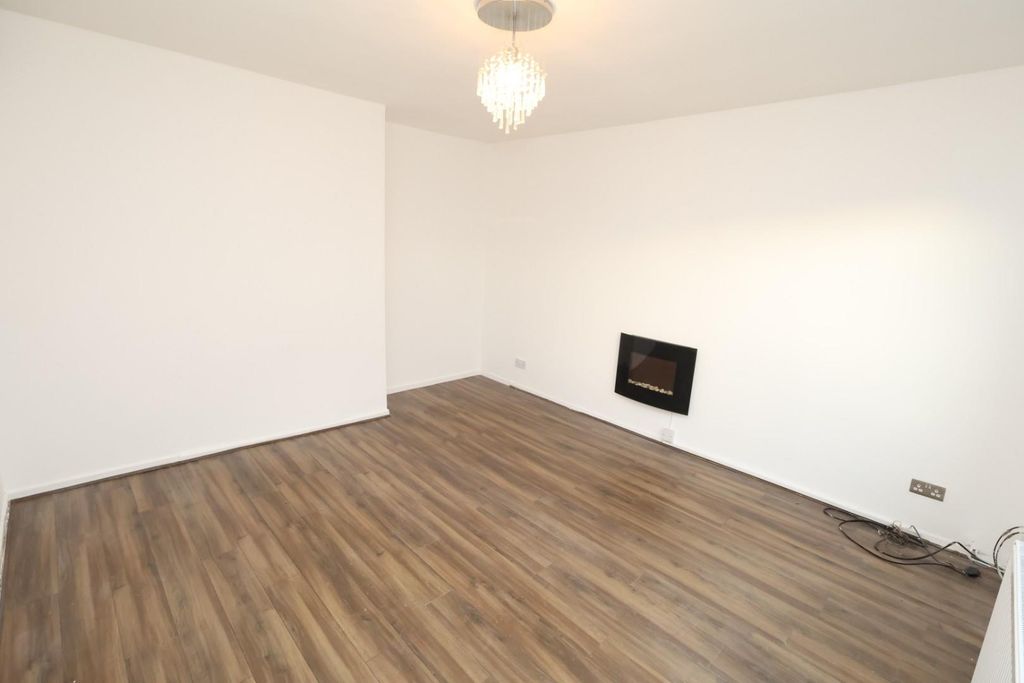 Property photo 2 of 13 1.Jpg