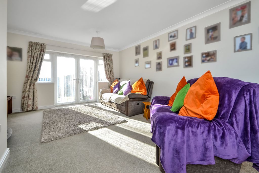Property photo 3 of 14
