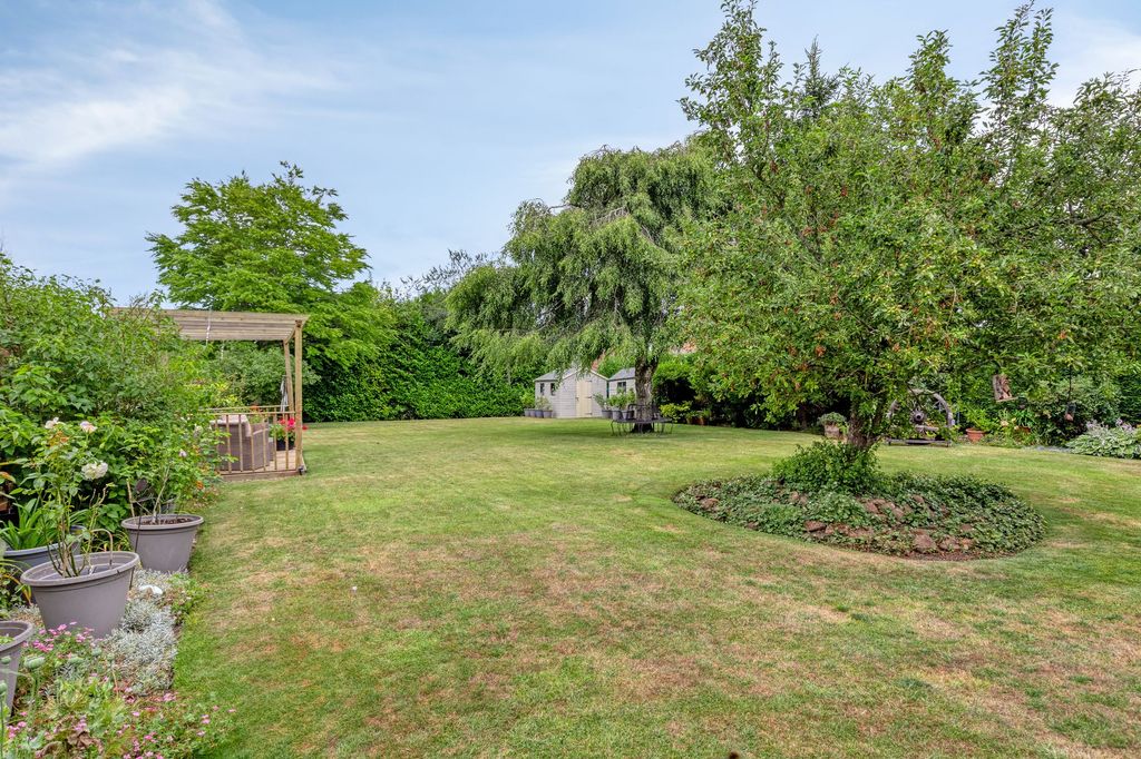 Property photo 2 of 22