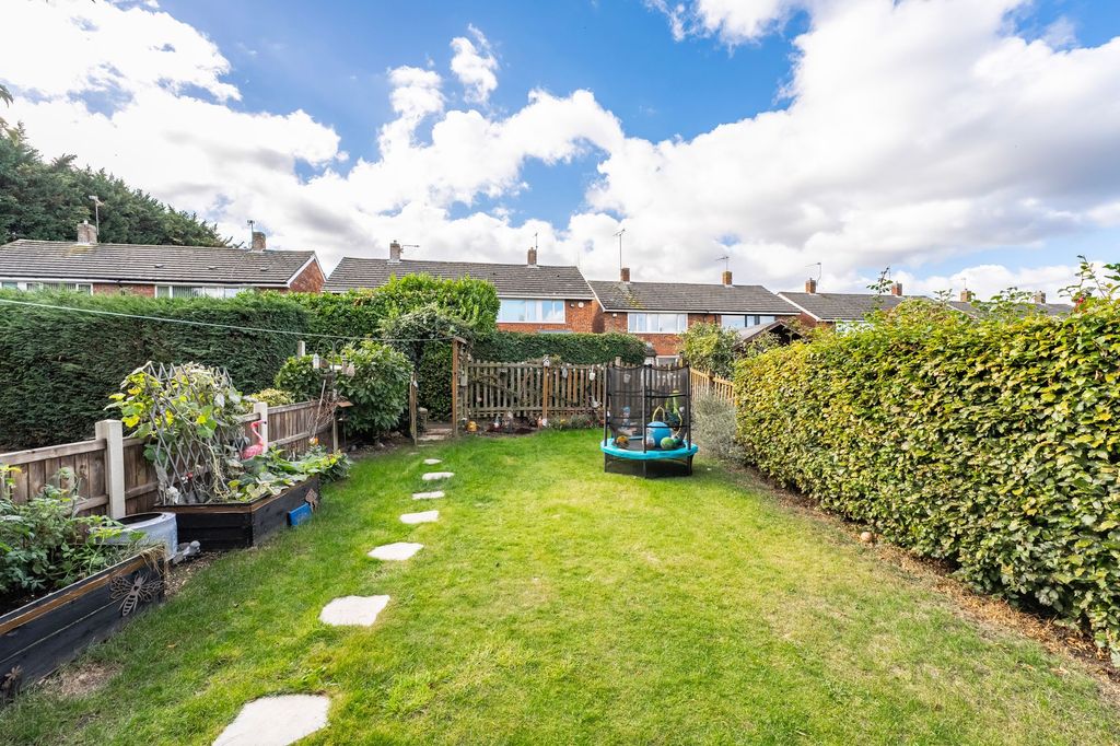 Property photo 2 of 19