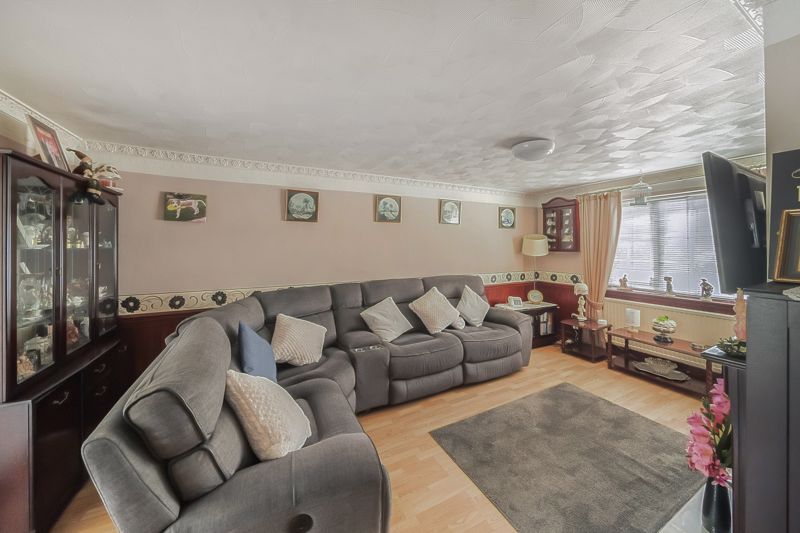 Property photo 2 of 11 Photo 12