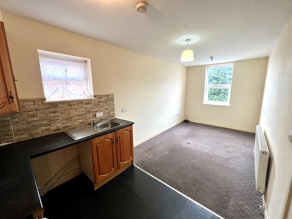Property photo 2 of 5