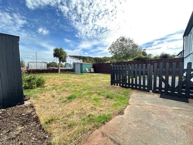 Property photo 2 of 18 Picture No. 03